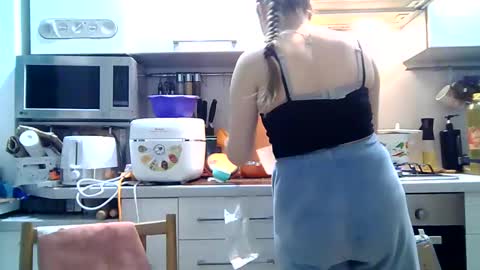 Snapshot of dorrie_ann chatting on January 20, 6:21 pm Dorrie Ann online show from January 20, 6:21 pm