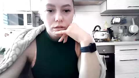 Snapshot of dorrie_ann chatting on February 16, 8:21 am Dorrie Ann online show from February 16, 8:21 am