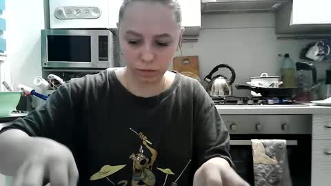 Snapshot of dorrie_ann chatting on March 5, 7:06 pm Dorrie Ann online show from March 5, 7:06 pm