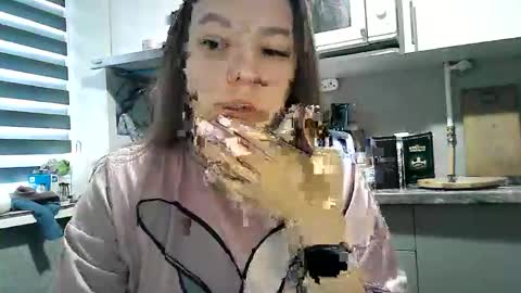 Snapshot of dorrie_ann chatting on October 20, 6:14 am Dorrie Ann online show from October 20, 6:14 am