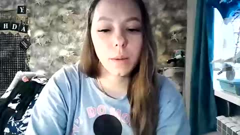 Snapshot of dorrie_ann chatting on December 4, 7:06 am Dorrie Ann online show from December 4, 7:06 am