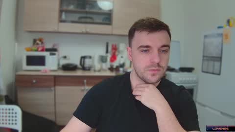 Snapshot of dosilasa chatting on December 21, 7:24 am Sasha online show from December 21, 7:24 am