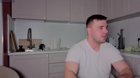 Snapshot of dosilasa chatting on October 1, 5:35 am Sasha online show from October 1, 5:35 am