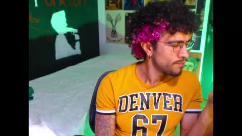 Snapshot of dostoyrodia_34 chatting on May 10, 1:33 am will online show from May 10, 1:33 am