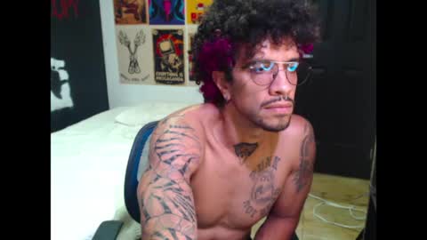Snapshot of dostoyrodia_34 chatting on June 6, 1:54 am will online show from June 6, 1:54 am