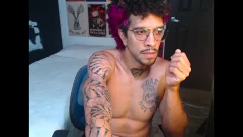 Snapshot of dostoyrodia_34 chatting on June 7, 5:38 pm will online show from June 7, 5:38 pm