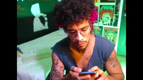 Snapshot of dostoyrodia_34 chatting on June 13, 1:03 am will online show from June 13, 1:03 am