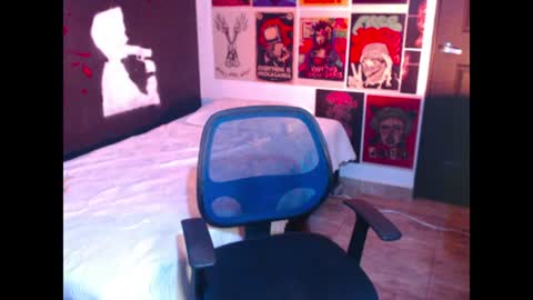 Snapshot of dostoyrodia_34 chatting on June 24, 12:09 am will online show from June 24, 12:09 am