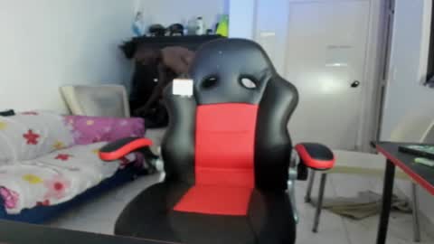 dostrian online show from January 28, 9:30 am