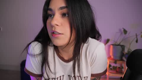 Snapshot of doubedeesarai chatting on September 26, 1:20 am Sara online show from September 26, 1:20 am