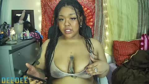 DeeDee online show from February 9, 10:53 am