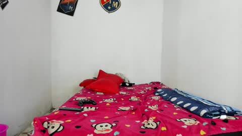 Snapshot of douglas_gallegos chatting on January 26, 3:38 am douglas_gallegos online show from January 26, 3:38 am