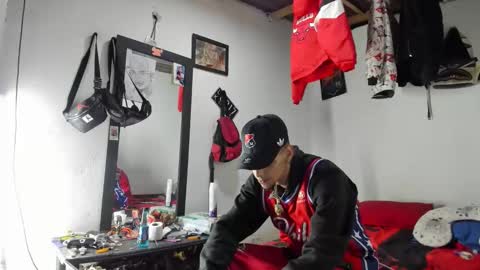 douglas_gallegos online show from April 26, 6:33 am