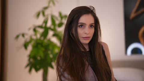 Snapshot of dovia chatting on September 22, 6:04 am . . online show from September 22, 6:04 am