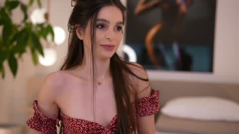 Snapshot of dovia chatting on November 20, 7:19 am . . online show from November 20, 7:19 am