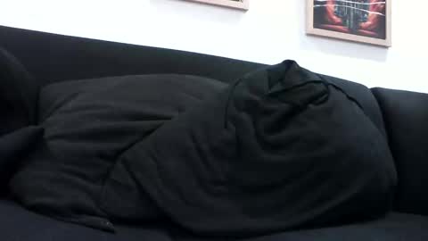 TheDevilNextDoor online show from December 22, 7:05 am