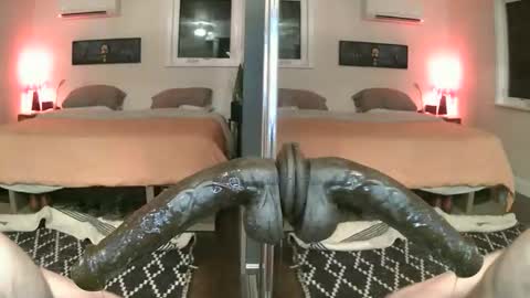 Snapshot of dpthroatorallybi chatting on February 20, 6:10 am dpthroatorallybi online show from February 20, 6:10 am