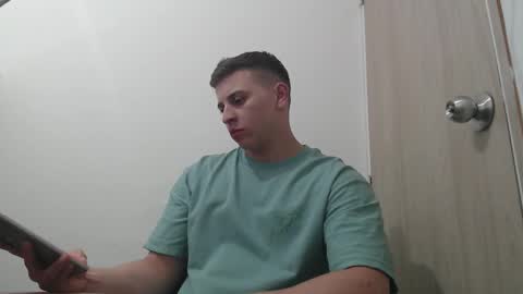 draco_boy2000 online show from November 19, 9:48 pm