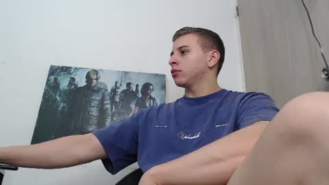 draco_boy2000 online show from June 20, 1:09 am