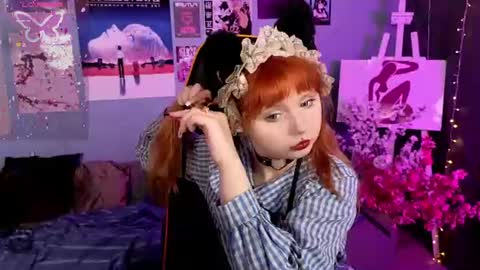 Snapshot of draculaura_ chatting on July 10, 11:02 am Draculaura online show from July 10, 11:02 am