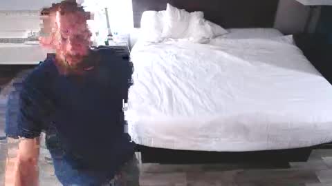 Snapshot of dragoste18 chatting on February 22, 2:56 am Dragoste online show from February 22, 2:56 am