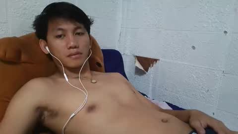 Snapshot of drain_me29 chatting on October 25, 2:52 am drain_me29 online show from October 25, 2:52 am