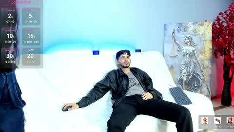 Snapshot of drake_and_zara chatting on May 13, 12:35 pm Drake and Zara online show from May 13, 12:35 pm