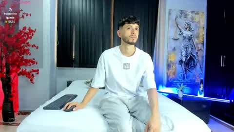Snapshot of drake_and_zara chatting on May 16, 12:04 pm Drake and Zara online show from May 16, 12:04 pm