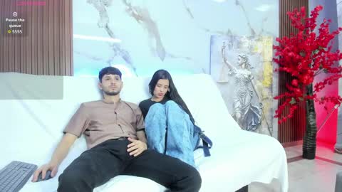 Snapshot of drake_and_zara chatting on June 1, 12:07 pm Drake and Zara online show from June 1, 12:07 pm