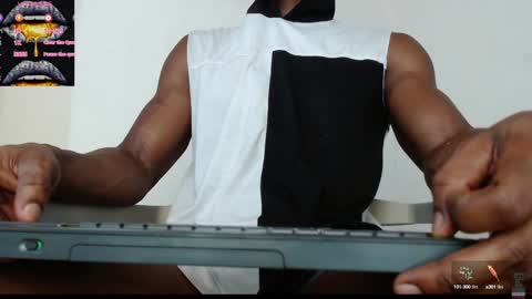 Drake 23 online show from February 8, 11:45 pm