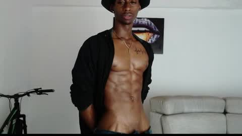 Snapshot of drake_brown_23 chatting on May 2, 8:03 pm Drake 23 online show from May 2, 8:03 pm