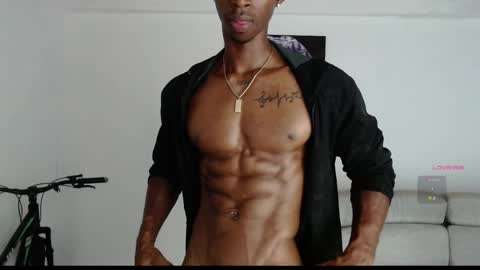 Snapshot of drake_brown_23 chatting on May 5, 7:00 pm Drake 23 online show from May 5, 7:00 pm