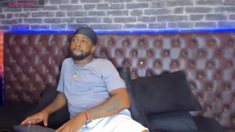 ---Drake--- online show from November 29, 5:05 pm