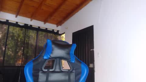 ---Drake--- online show from February 15, 8:49 pm