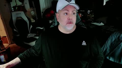 Snapshot of drake_r_darkrose chatting on April 25, 7:22 pm Drake D Vamp aka Drake DarkRose online show from April 25, 7:22 pm