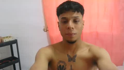 Snapshot of drake_the_kingmaster chatting on February 26, 2:25 pm ig kingmaster777 online show from February 26, 2:25 pm