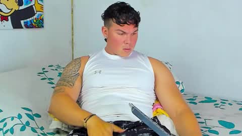 Snapshot of drake_xion1 chatting on November 18, 4:11 pm drake_xion1 online show from November 18, 4:11 pm