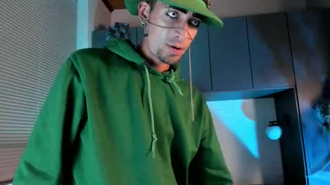 Drake Neuman online show from October 29, 4:37 am