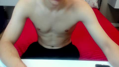 Snapshot of dramadaddy chatting on June 2, 6:04 am dramadaddy online show from June 2, 6:04 am