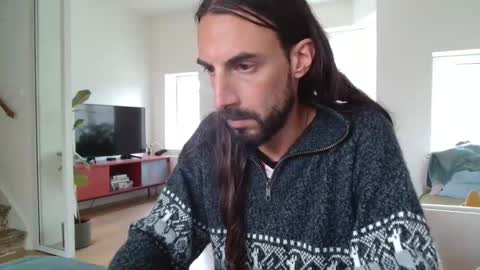 Snapshot of dread1990 chatting on May 11, 2:45 pm new profile Aircum99 online show from May 11, 2:45 pm