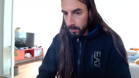 Snapshot of dread1990 chatting on May 12, 8:55 am new profile Aircum99 online show from May 12, 8:55 am