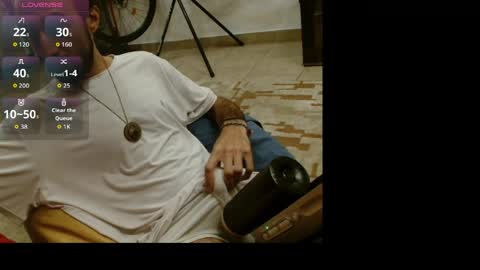 Snapshot of dread1990 chatting on June 7, 1:43 am new profile Aircum99 online show from June 7, 1:43 am
