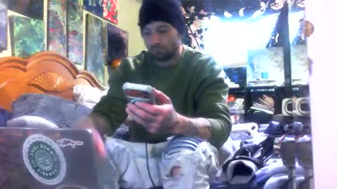 Snapshot of dreaded_folks chatting on December 14, 9:30 pm dreaded_folks online show from December 14, 9:30 pm