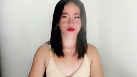 Snapshot of dream_bridexxx chatting on August 9, 12:45 am alexa online show from August 9, 12:45 am