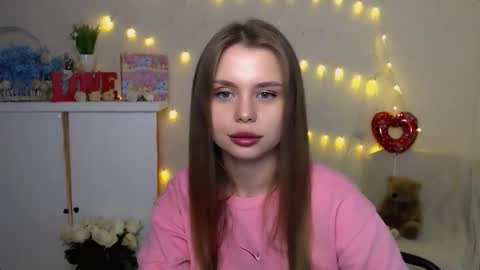 Snapshot of dream_mari chatting on September 25, 6:17 am Mari online show from September 25, 6:17 am