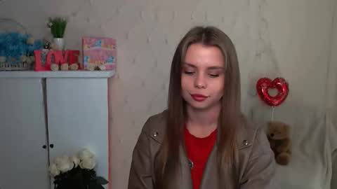 Snapshot of dream_mari chatting on September 26, 7:34 am Mari online show from September 26, 7:34 am