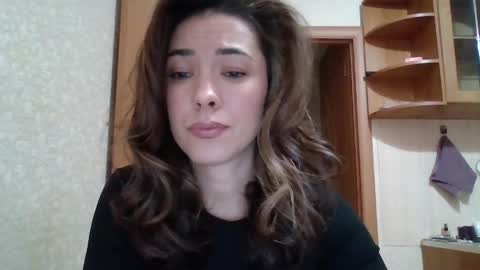 dream_petal_ online show from May 13, 3:09 pm