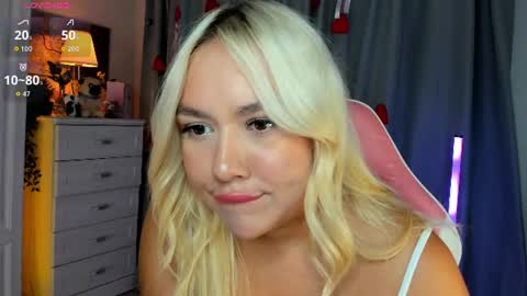  Mary   pvt open    use pink and blue app lovense online show from July 17, 4:23 pm
