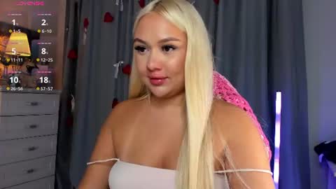  Mary   pvt open    use pink and blue app lovense online show from August 7, 4:09 pm
