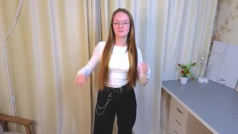 Snapshot of dreamaprokos chatting on November 10, 5:12 pm Hello im Leya online show from November 10, 5:12 pm